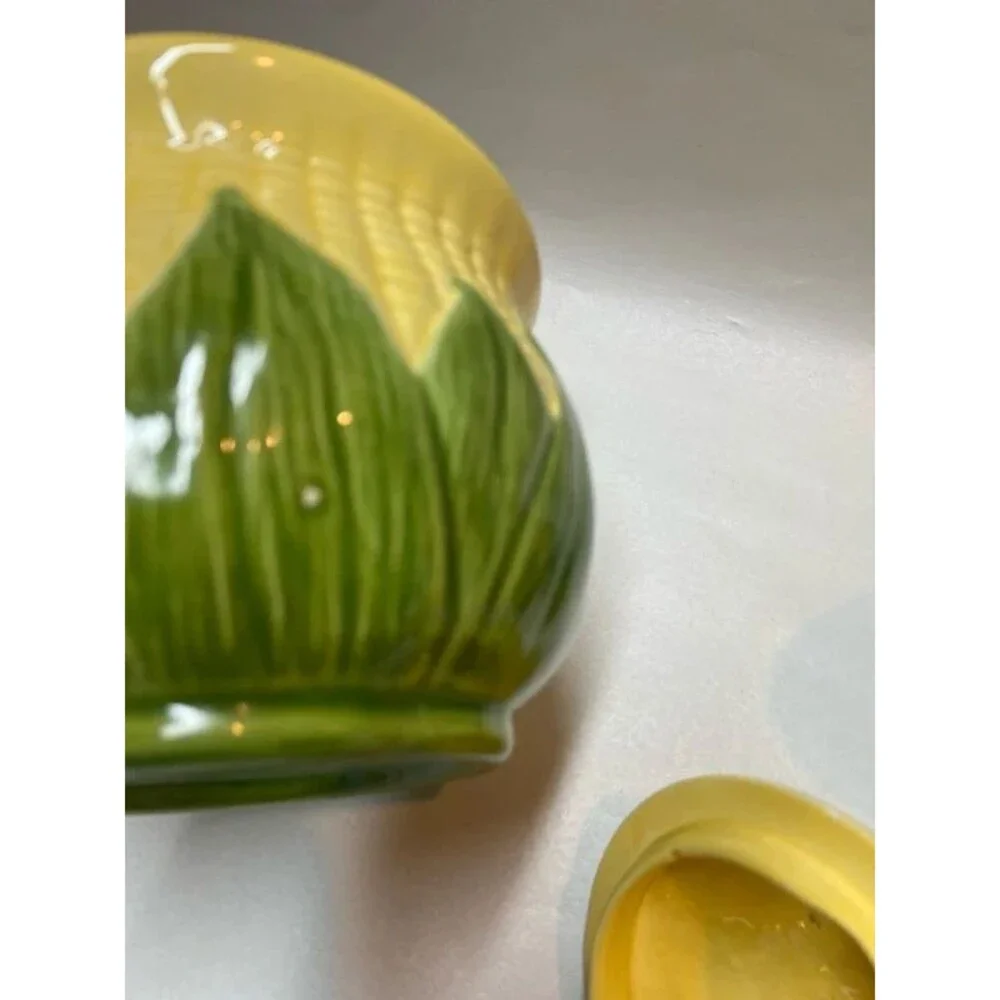 Corn Motif sugar and creamer set some chips